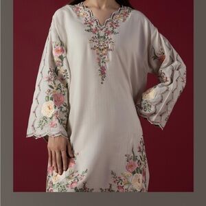 Elegant Floral Cream Kurta Set 2 piece